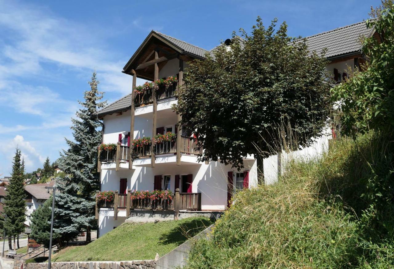Apartments Casa Metz Santa Cristina Val Gardena Exterior foto