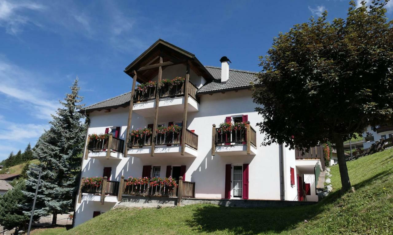 Apartments Casa Metz Santa Cristina Val Gardena Exterior foto