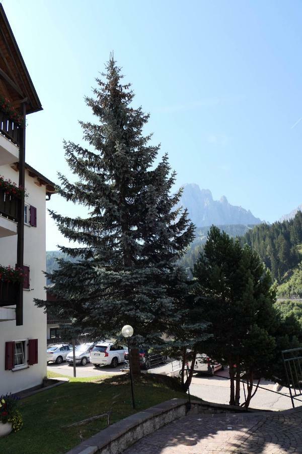 Apartments Casa Metz Santa Cristina Val Gardena Exterior foto