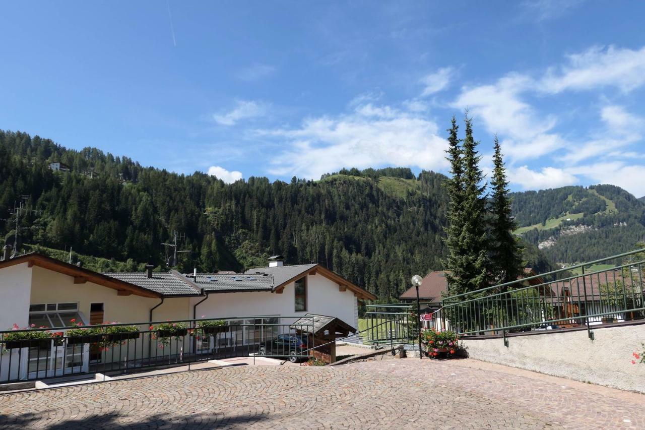 Apartments Casa Metz Santa Cristina Val Gardena Exterior foto